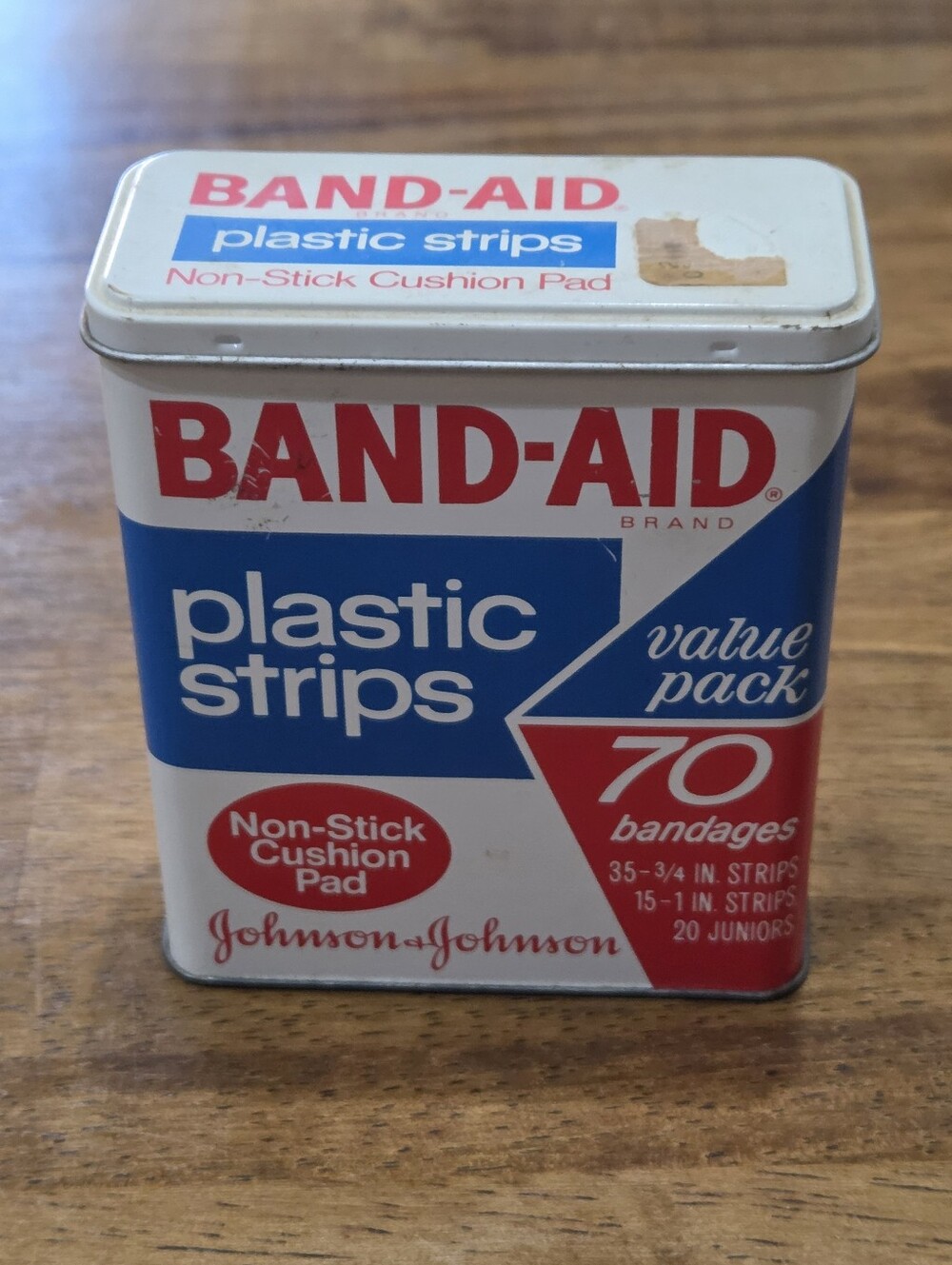 Vinrage Johnson & Johnson Band-Aid Plastic Strips Value Pack Metal Container